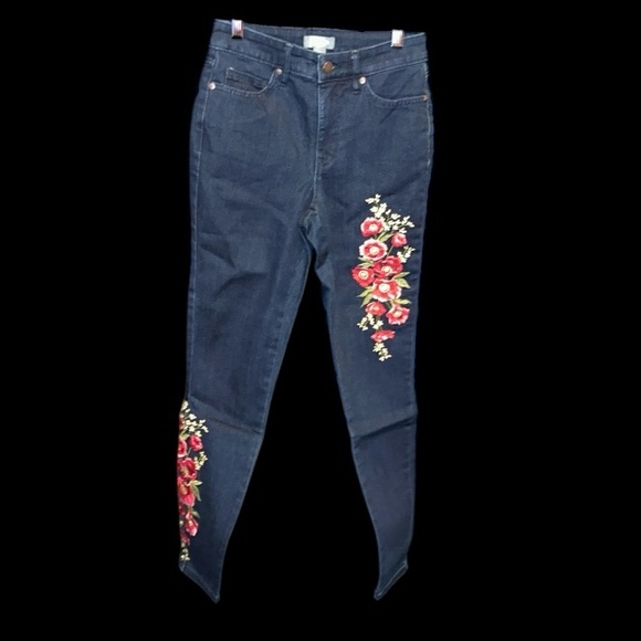 Martha Stewart Embroidered 5-Pocket Ankle Jeans, size 0 - Picture 1 of 7